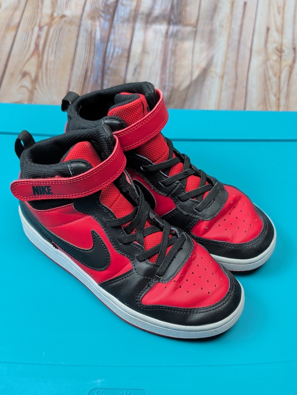 Nike Kids' Red & Black High-Top Sneaker Size 3 Excellent Condition
